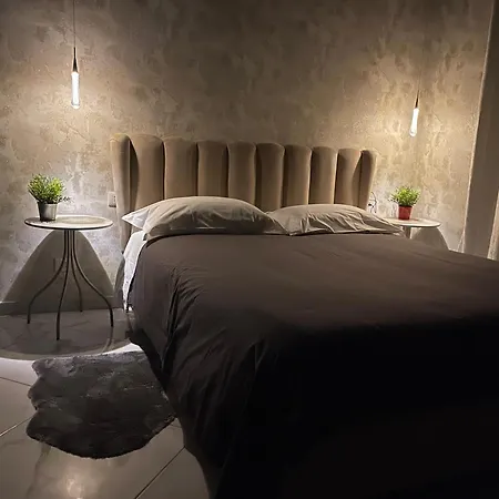 Linda\'S Guest House